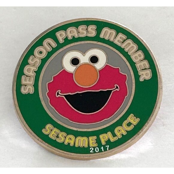 Busch Gardens SeaWorld Sesame Place Street Elmo Season Member LE 2000 Lapel Pin - Picture 1 of 3